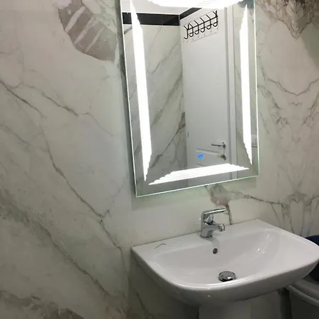 Kledi Hotel-apartments * Shëngjin