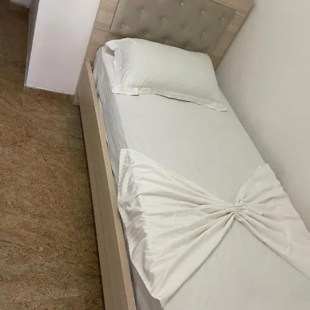 Kledi Hotel-apartments דירה *